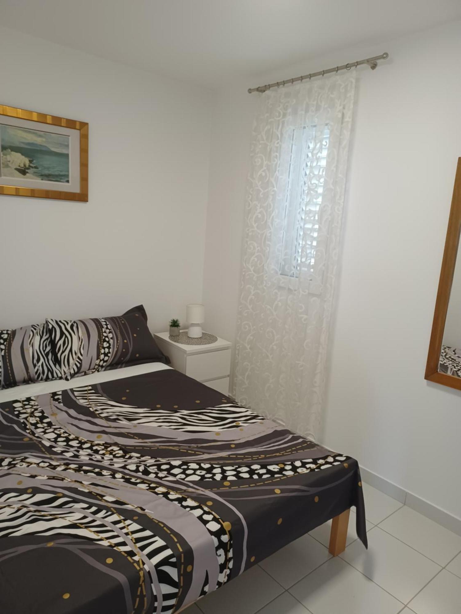 Apartmani Ana - Meka Draga オブロヴァツ エクステリア 写真