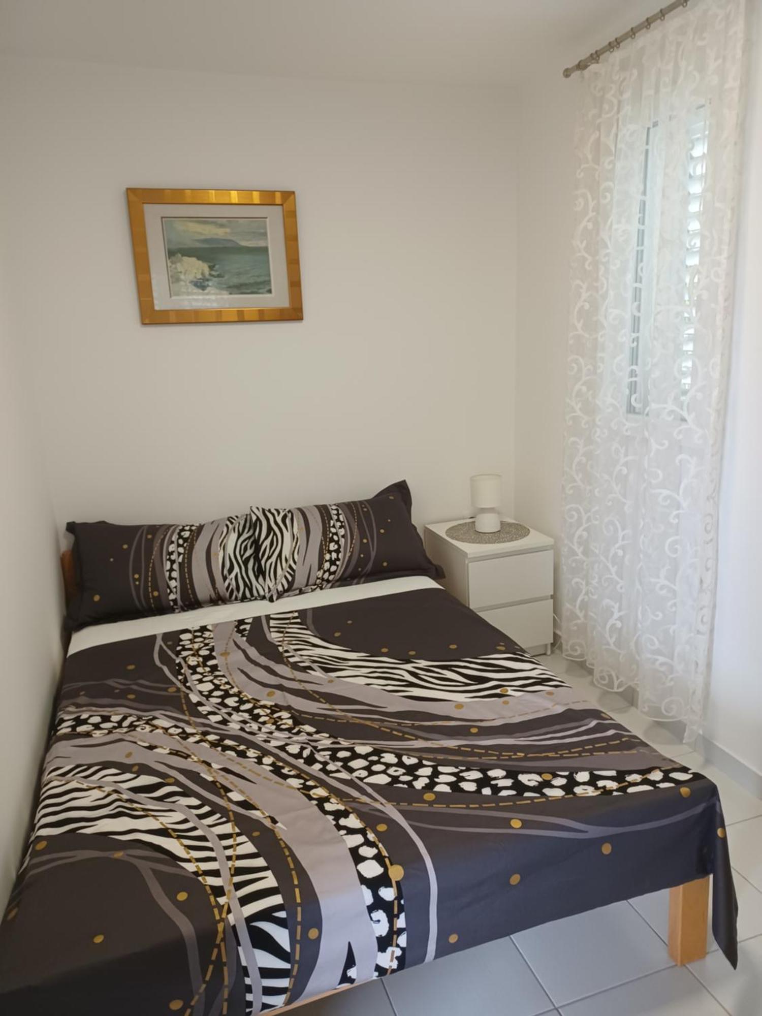 Apartmani Ana - Meka Draga オブロヴァツ エクステリア 写真