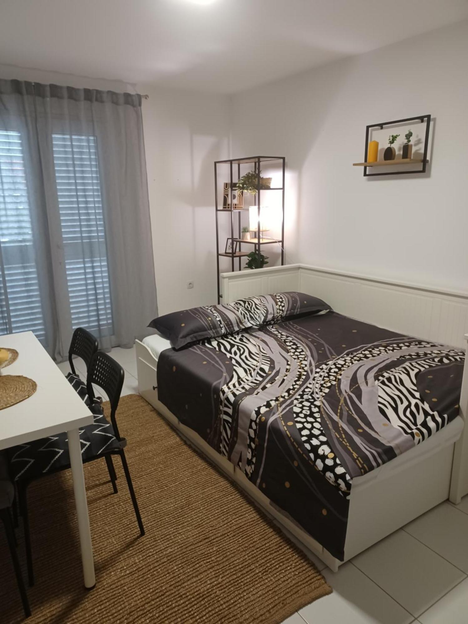 Apartmani Ana - Meka Draga オブロヴァツ エクステリア 写真