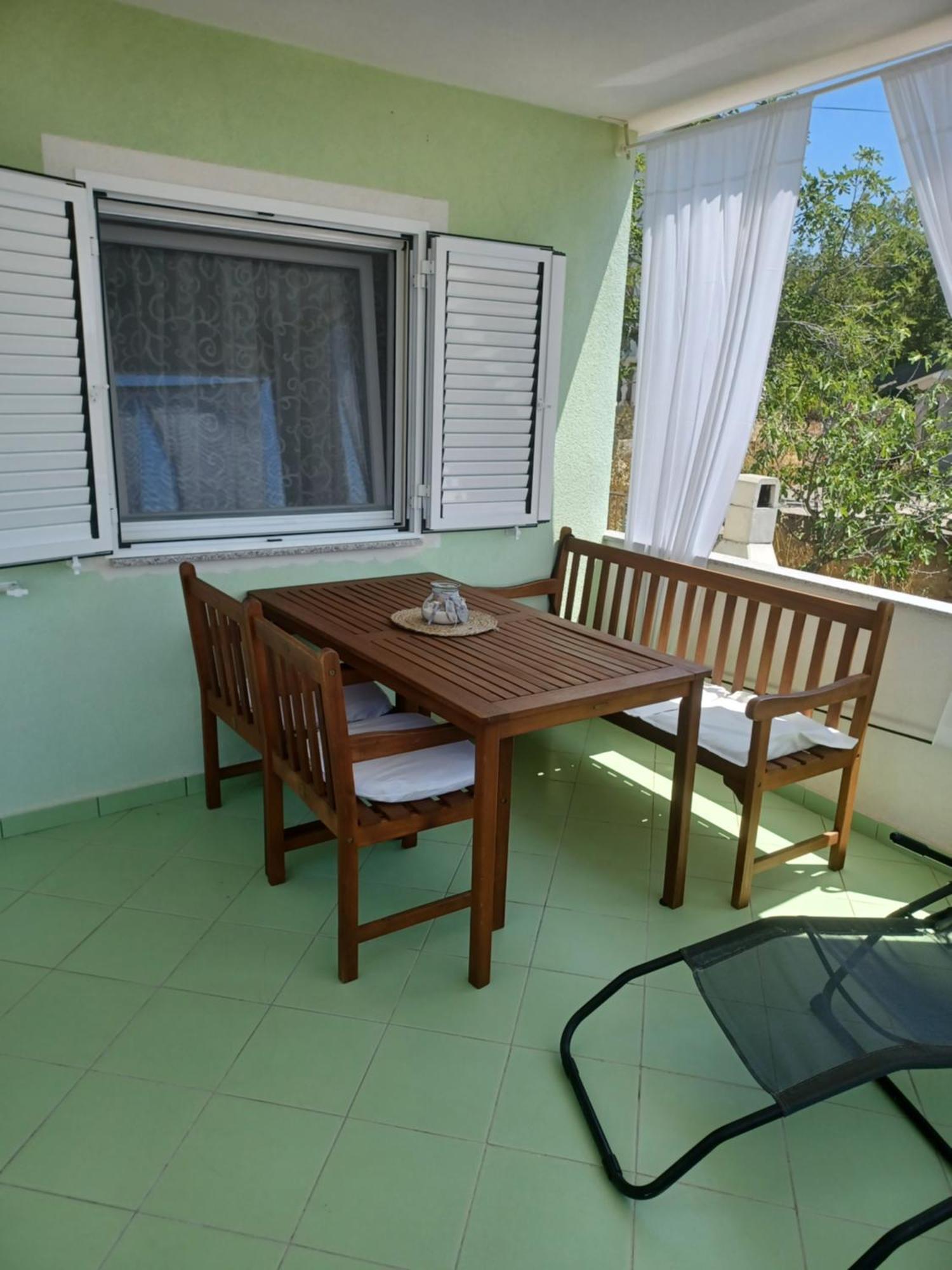 Apartmani Ana - Meka Draga オブロヴァツ エクステリア 写真